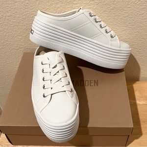 NIB Steve Madden Bridget30 White Leather Platform Mule Sneakers, 8.5